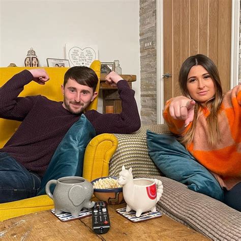 gogglebox steph and dom|Gogglebox fan